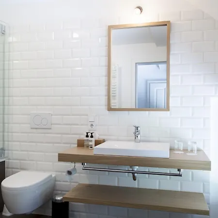 Bahnhof 4* תאלפאנג