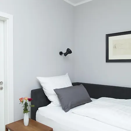 Hotel Bahnhof 4*